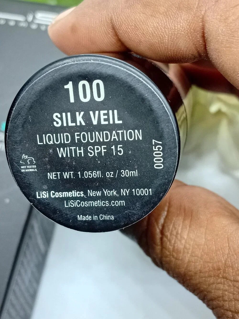 Lisi Cosmetics Silk Veil Liquid Foundation SPF 15 New 1 oz